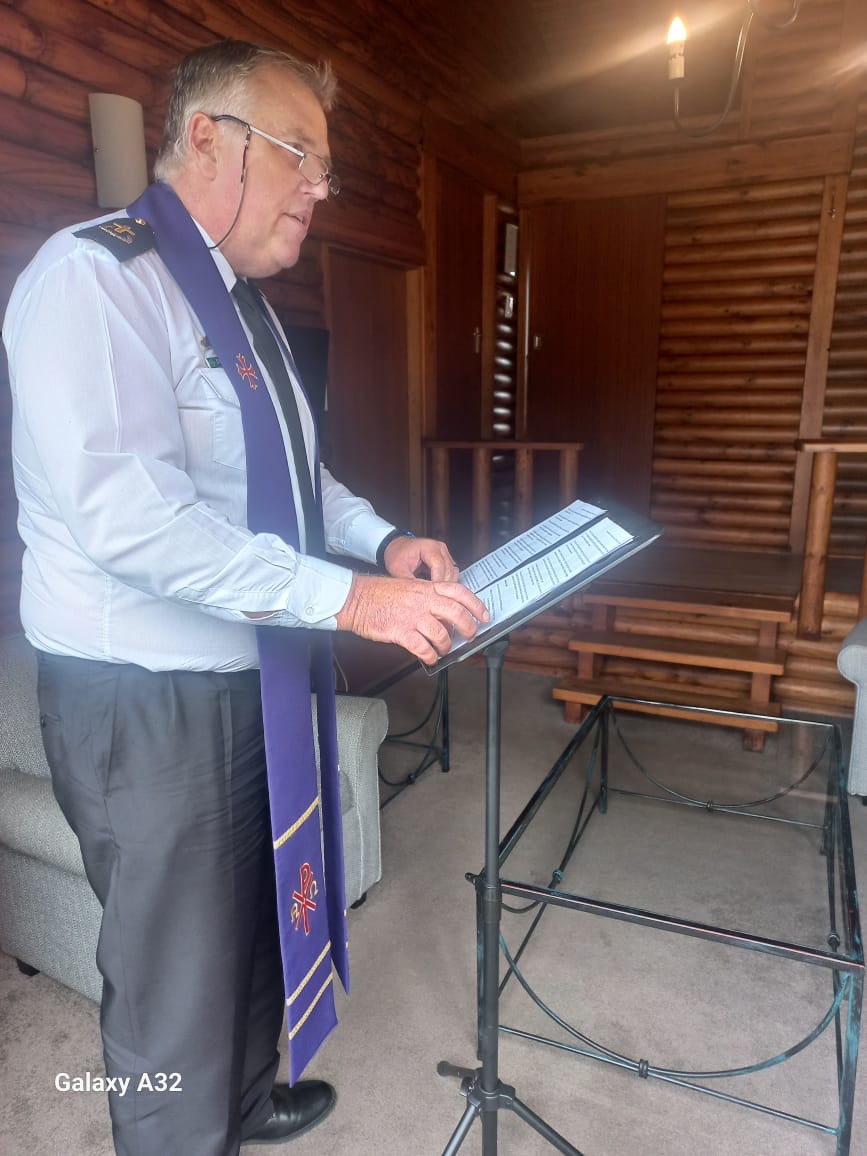 Wedding ceremony by Dr. Gerrit Rademeyer in Rawsonville